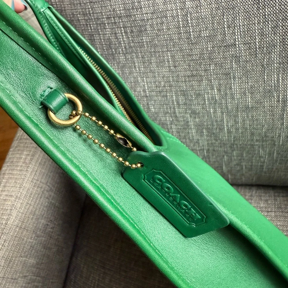 COACH Ergo Shoulder Bag 33 C2264 Large Leather Shoulder Bag in Green - Picture 7 of 11